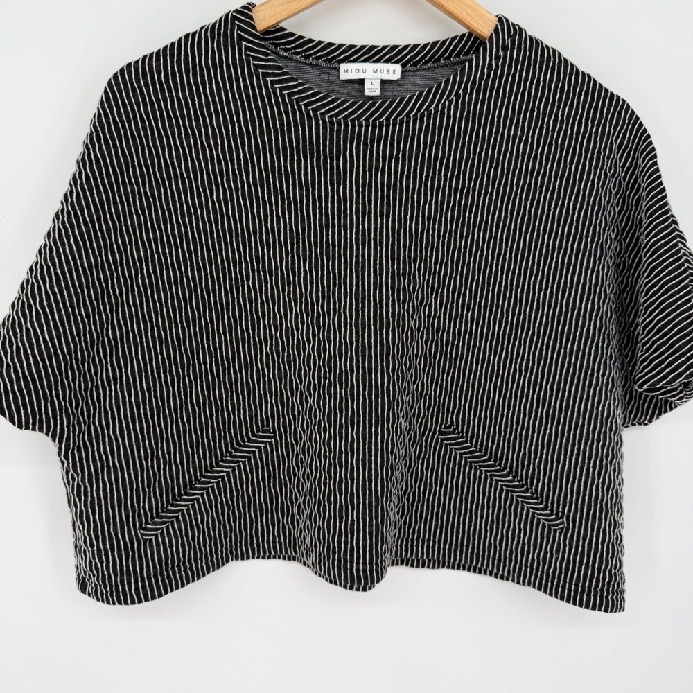 Miou Muse Top women's Large Black White Striped Textured Boxy Cropped Oversized